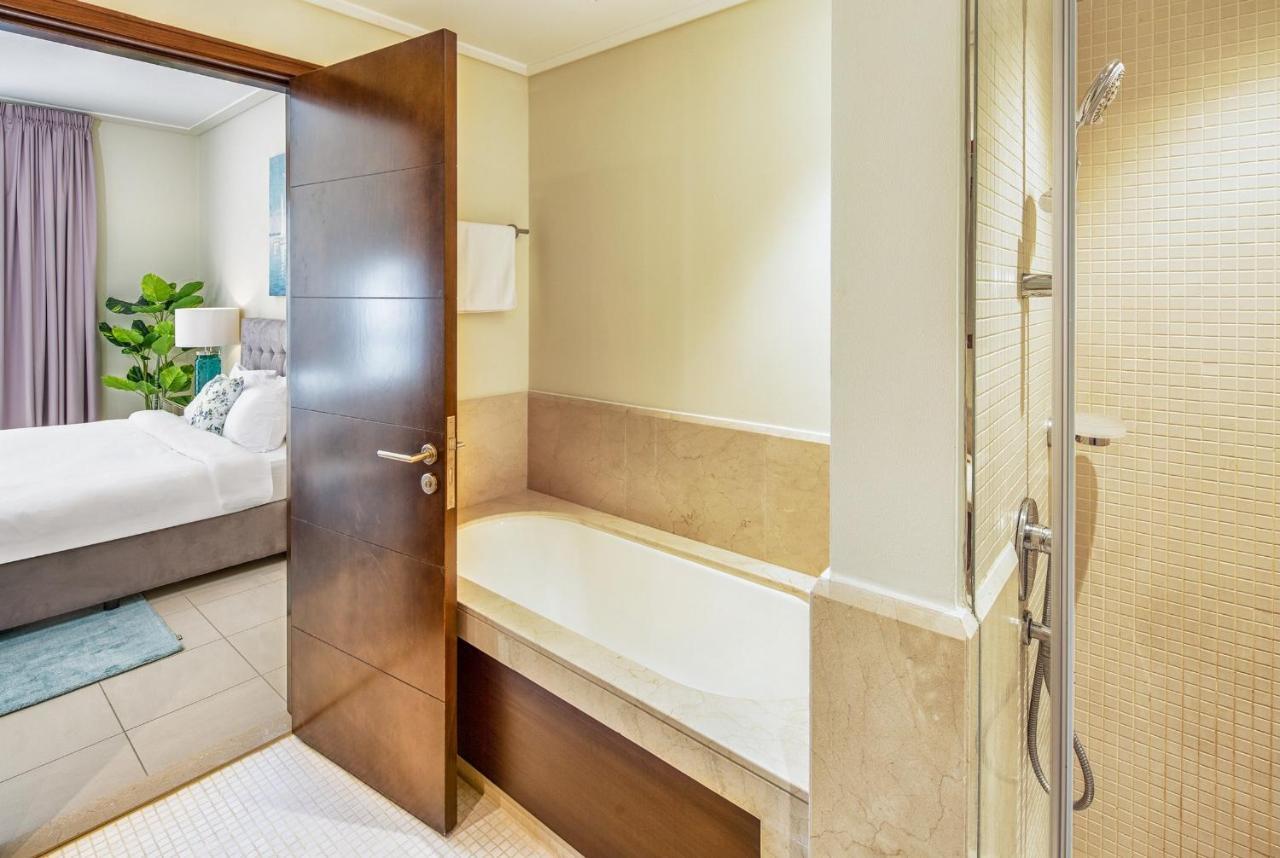Nasma Luxury Stays - Fantastic Burj Khalifa View From This Fancy Condo Dubai Dış mekan fotoğraf